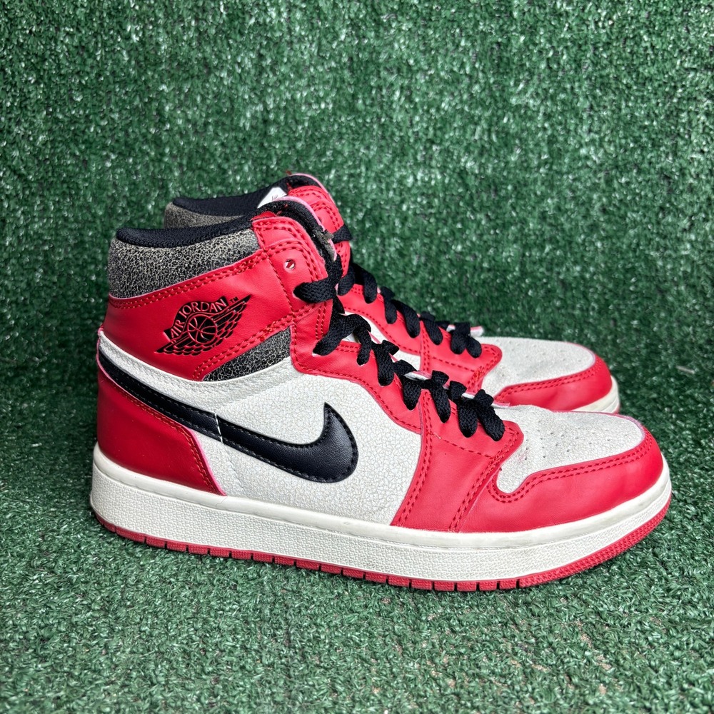 Jordan 1 Retro High OG Chicago Lost and Found Leather Sneaker Red Womens 7(5.5Y)
